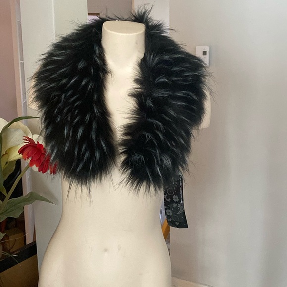 Bella black and gray Faux fur collar - Picture 1 of 11